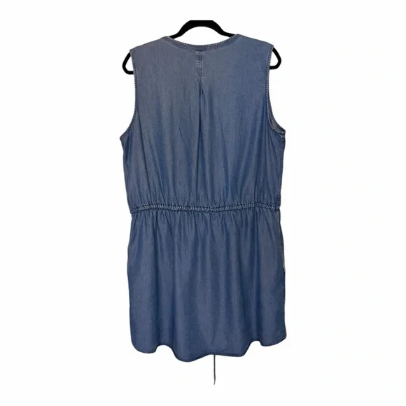 GAP Light Blue Chambray Dress - Picture 4 of 11